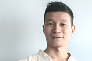   | <p>(chung)ʼ/(chung)ָ(do) CREATIVE DIRECTOR<br/>ƷO(sh)Ӌ(j)O(jin) DESIGN DIRECTOR<br/></p>